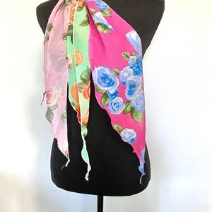 NWOT Three Rose Designed Pink, Light Pink, Green